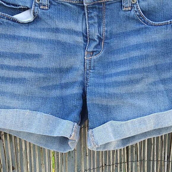 Aeropostale Denim Shorts Midi - 2 Reg / Normal - Picture 3 of 14